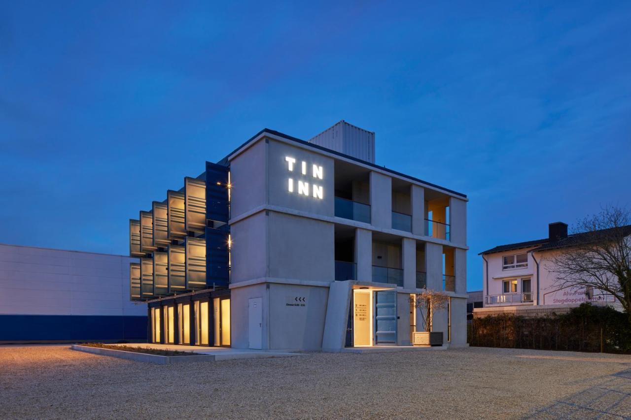 Tin Inn - Erkelenz - Das Hotel Aus Hochwertig Ausgebauten Ueberseecontainern Екстериор снимка