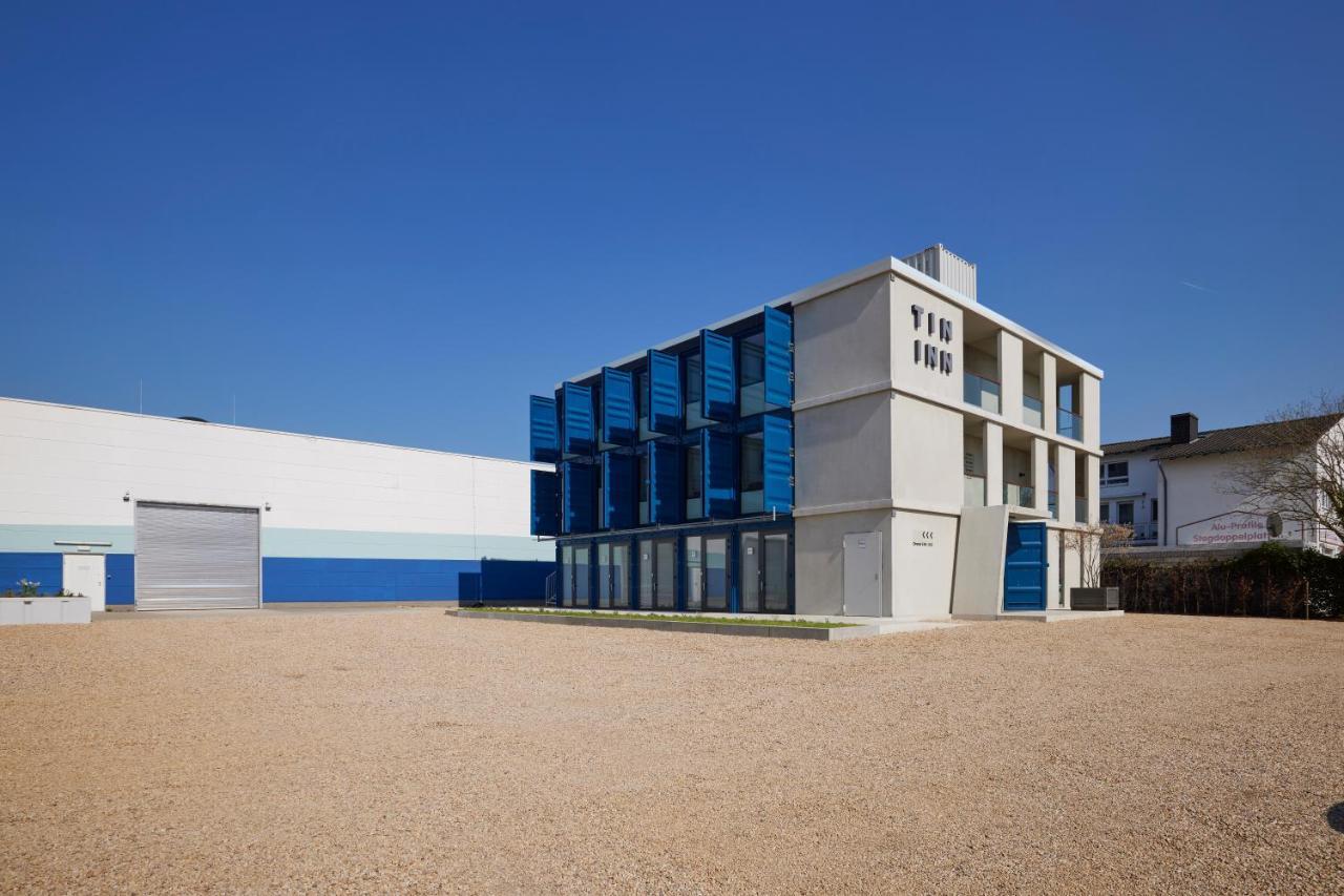 Tin Inn - Erkelenz - Das Hotel Aus Hochwertig Ausgebauten Ueberseecontainern Екстериор снимка
